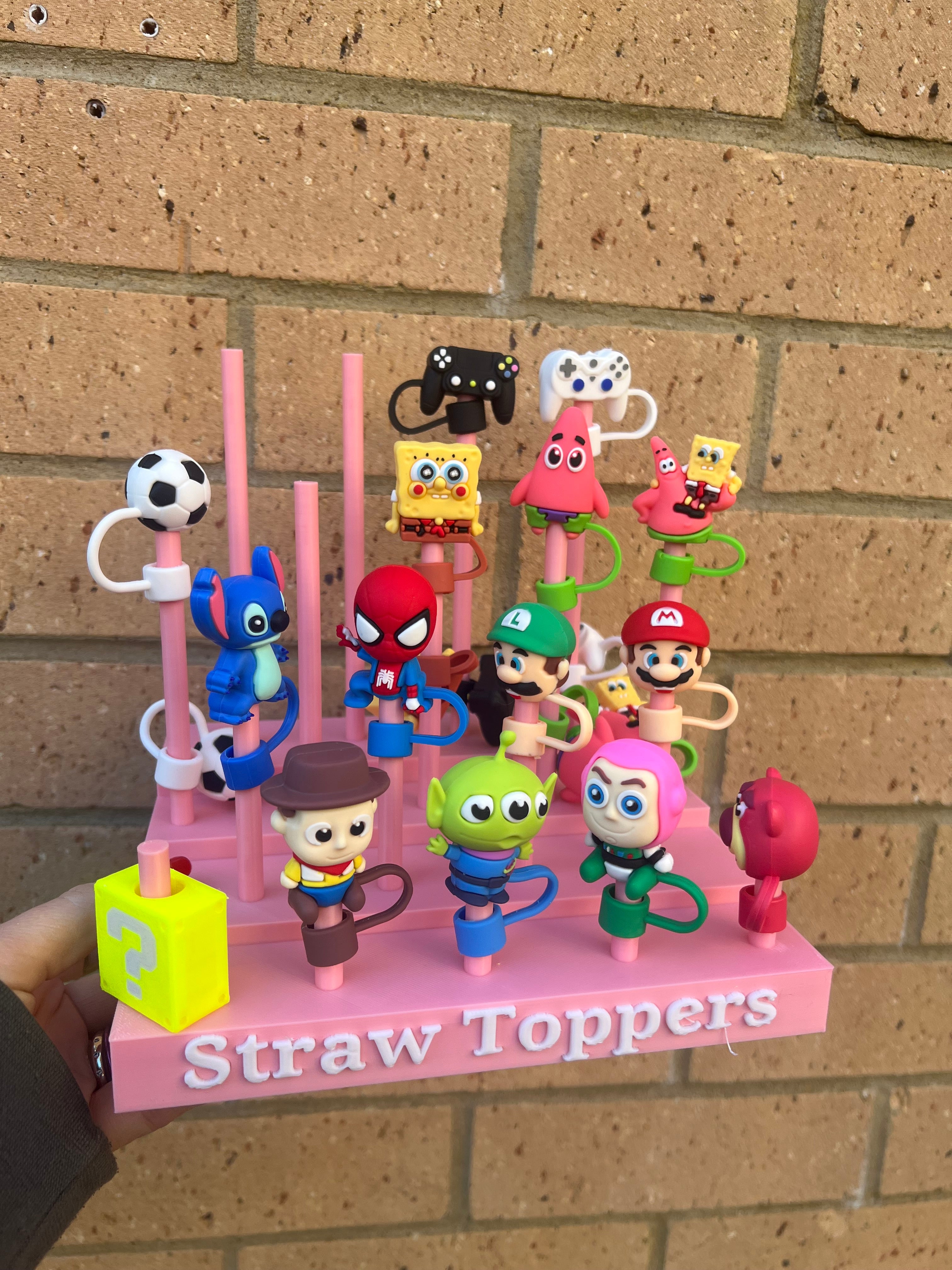 Straw Toppers