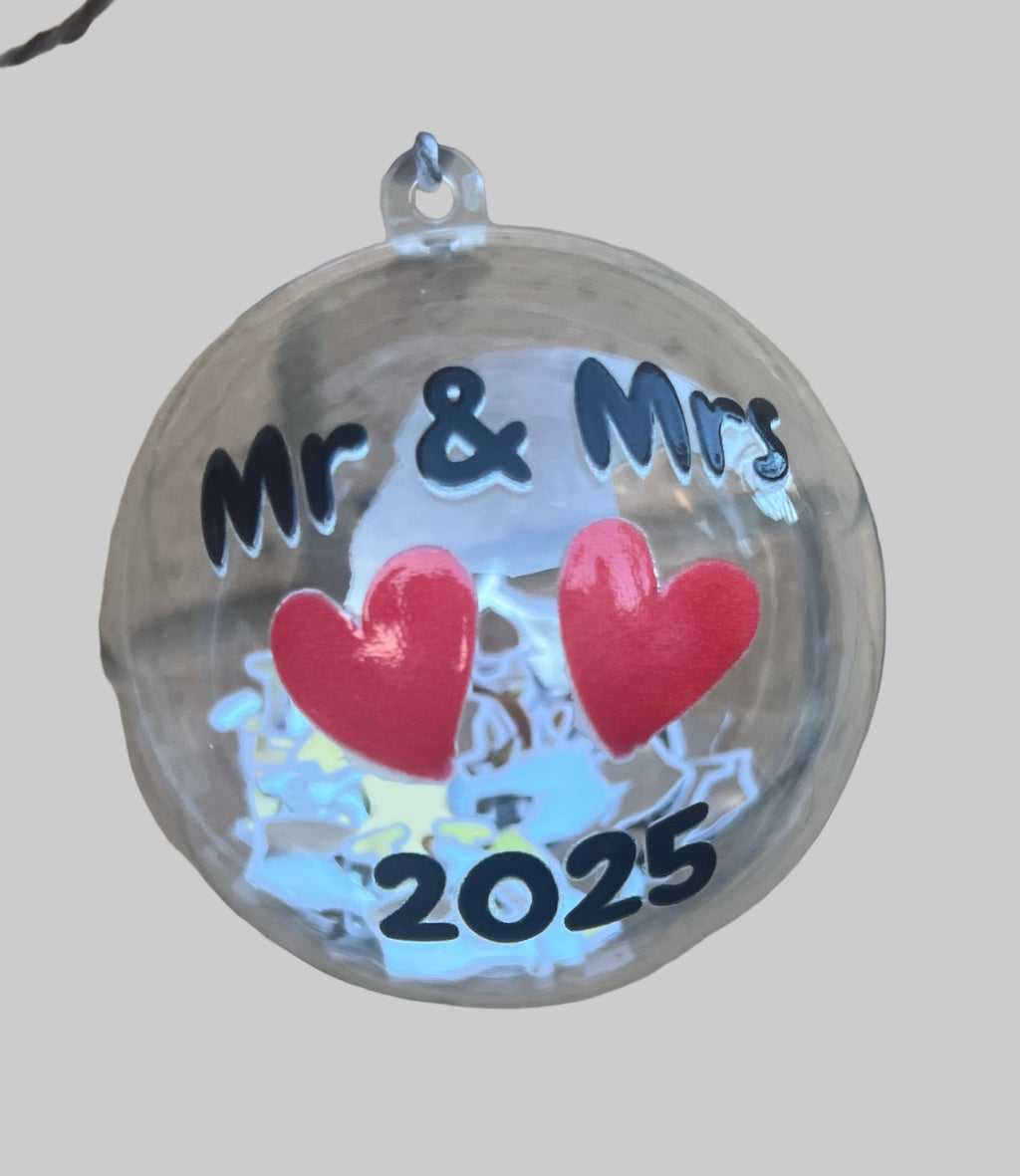 Mr & Mrs Bauble